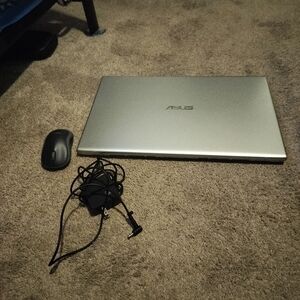 Asus Vivobook 17